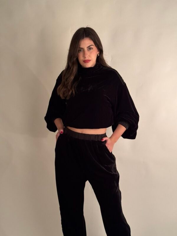 Conjunto terciopelo - Imagen 2